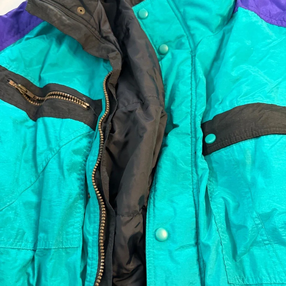 CEVAS Helly Hansen VTG Teal Purple Colorblock Ski Jacket Winter Coat Mens Medium
